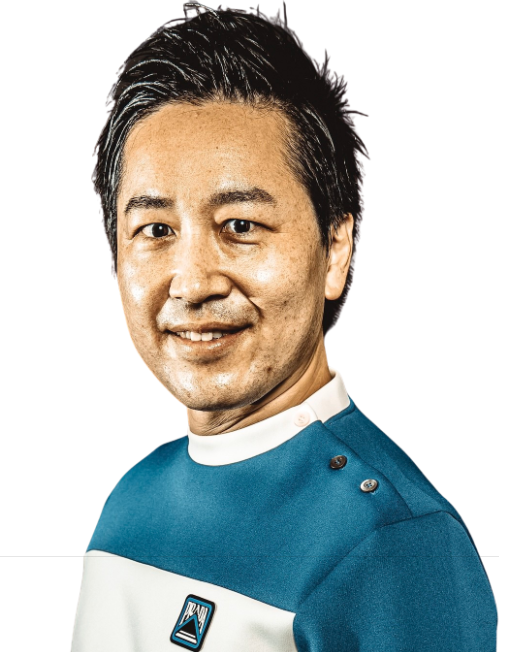 大越 隆行